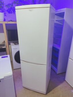 Predám chladničku Whirlpool 180cm