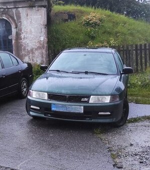 Predný nárazník Mitsubishi Lancer VI