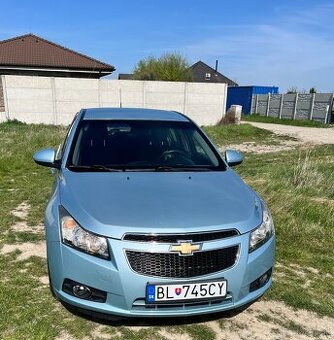 Predám Chevrolet Cruze 1,8