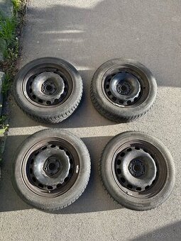 Sada zimných pneumatík na diskoch 215/55 R16 5x112