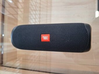 JBL Flip 5