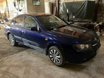 Nissan Almera N16 sedan