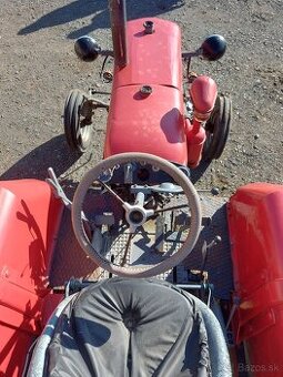 Zetor 25