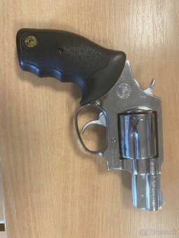 Revolver taurus