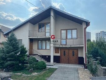 VEĽKÝ RODINNÝ DOM V CENTRE SOBRANIEC S KRÁSNYM POZEMKOM A LE