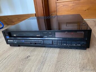 HiFi Stereo video rekordér UNIVERSUM