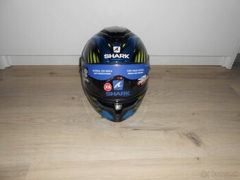 Predam krasnu novu moto prilbu znacky SHARK SPARTAN GT REPL