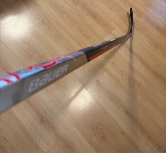 Hokejka Bauer Vapor Hyperlite