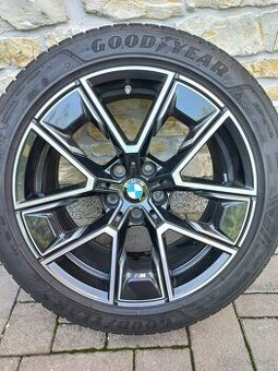 BMW 4 G26 i4 zimní sada M858 Goodyear 245 45 R18 DOT 4321