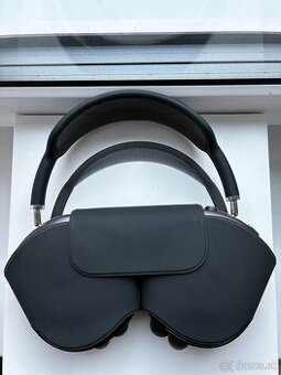 AirPods Max space grey