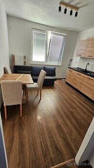 na prenájom 1 izbový byt Šípok Partizánske