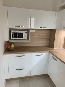 Kratkodoby prenajom December 2025 - April 2026