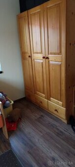 Skrina + komoda borovicovy msiv
