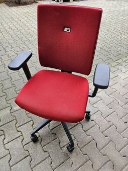 Kancelárska stolička