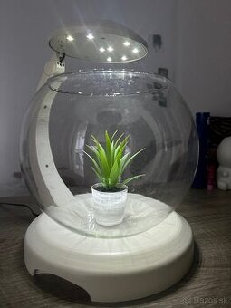 Okrúhle akvárium s lampou - 1
