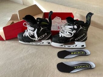 Korcule CCM XF80 Junior vel. 35,5