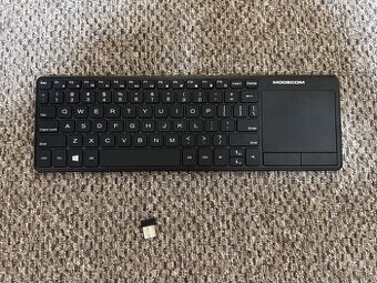 Predam bezdrôtovú podsvietená klávesnicu s touchpadom
