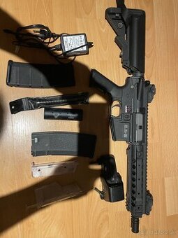 AIRGUN  M4 AR15 CQB-R Charlie ETU