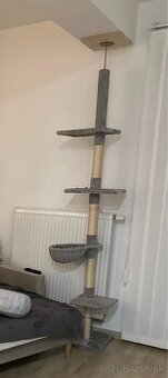 Vysoké mačacie škrabadlo/strom – viac poschodí + ležadlo