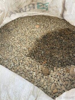 Kamienky - štrk - kamenivo - lomový kameň