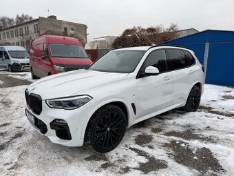 BMW X5 xDrive30d A/T