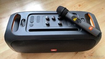 JBL PartyBox on the go