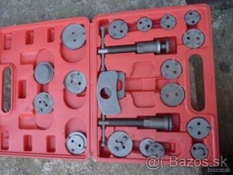 sada na zatlačanie brzdovych piestov