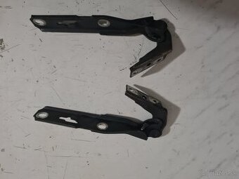 Panty na kapotu Audi A4 B7