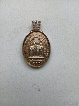 Slobodomurársky strieborný medailón