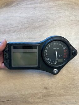 Budíky Honda CBR600F4i