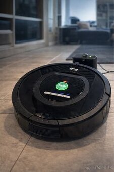 iRobot Roomba čierny – plne funkčný, dokovacia stanica,