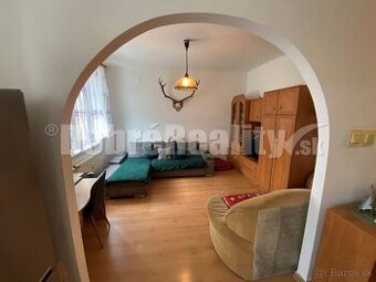 Na predaj útulný 2-izbový byt s balkónom v Rimavskej Sobote
