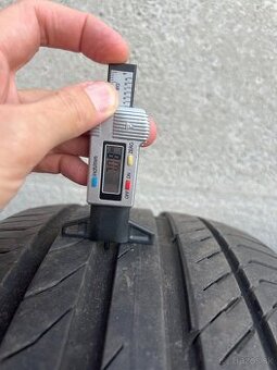Letné pneu 255/40 R21 Y XL continental 7mm