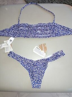 Calzedonia krasne kvietkove plavky s volanikom