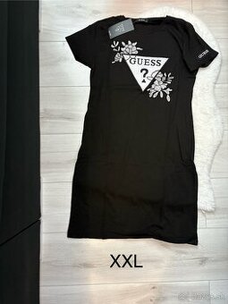 Čierne saty Guess s kvetmi