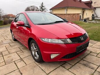 Honda Civic 1.4i, VTEC, benzin, rok 2011