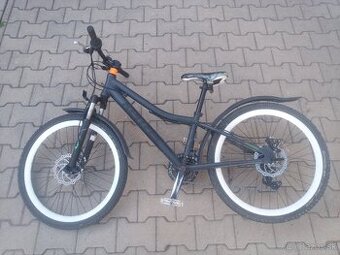 Ľahký bicykel pre 8-12 ročné dieťa