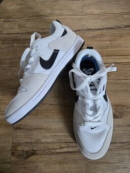 Dámske tenisky Nike  SB Alleyoop