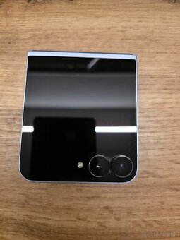 Samsung galaxy Z flip 6 256gb