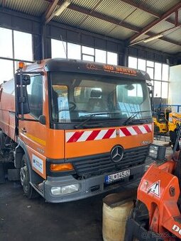 Mercedes Atego