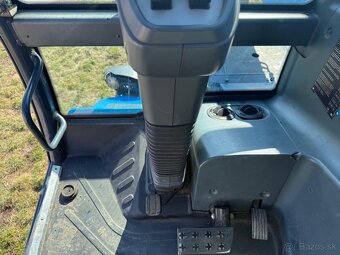 Na predaj: Teleskopický nakladač MAGNI 5.30 RHT – výkonný po