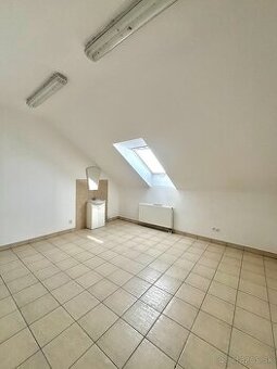 Kancelárske priestory na prenájom - 1