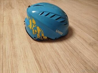 Lyžiarska prilba Uvex