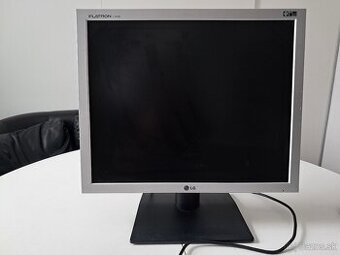LG flatron L 1919S