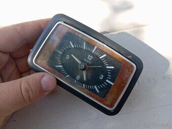 Predám hodiny na Ford Escort, fiesta, capri a pod.