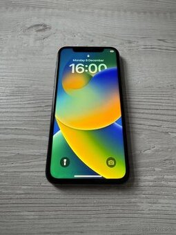 iPhone XS 64 GB