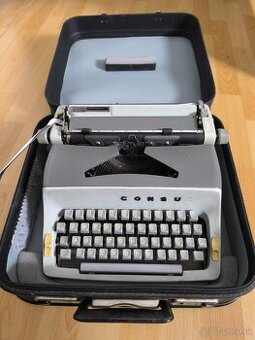 Predám písací stroj s kufrom