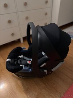 Vajíčko Cybex aton 5