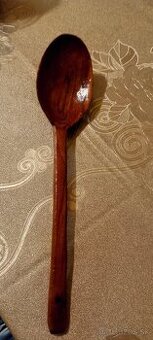 Drevená okrasná lyžica lopárik