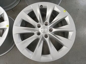 4ks ALU 5x120 R19 8J ET40 Original TESLA MODEL S